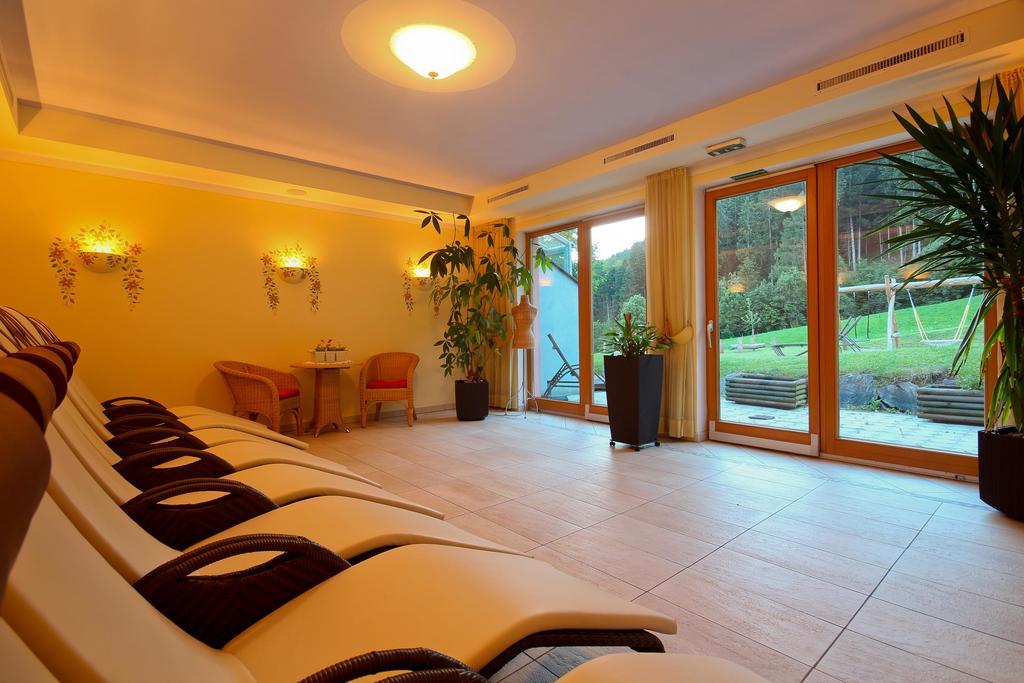 Hotel Ladestatthof Neustift im Stubaital Exterior foto