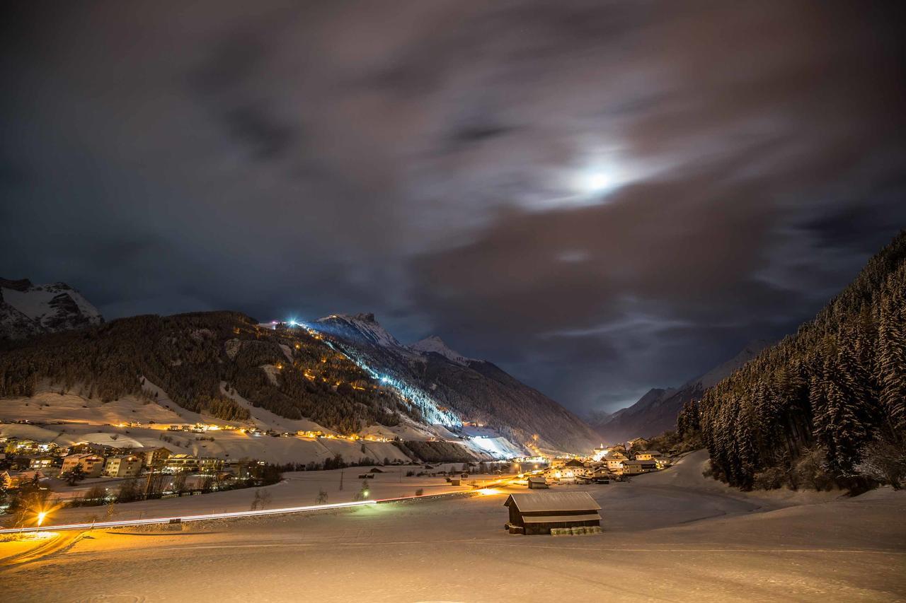 Hotel Ladestatthof Neustift im Stubaital Exterior foto